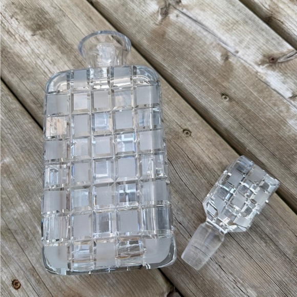 Vintage  Crystal Glass Decanter, square stop, heavy 4,5lbt - Picture 12 of 13